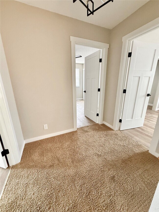 Building Photo - 132 Clinton Hill Dr