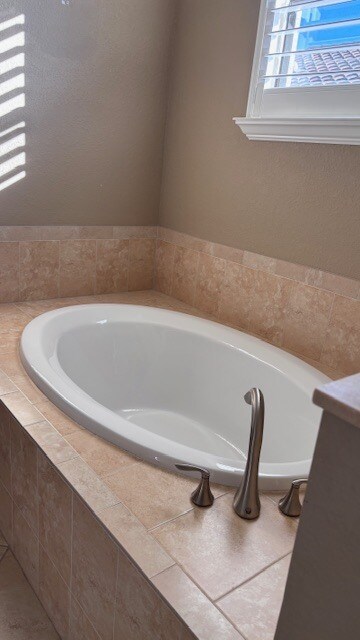 Building Photo - 3984 Treasure Cove Cir