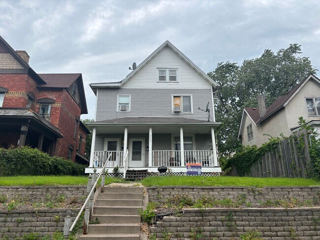 Building Photo - 2807 N 3rd St