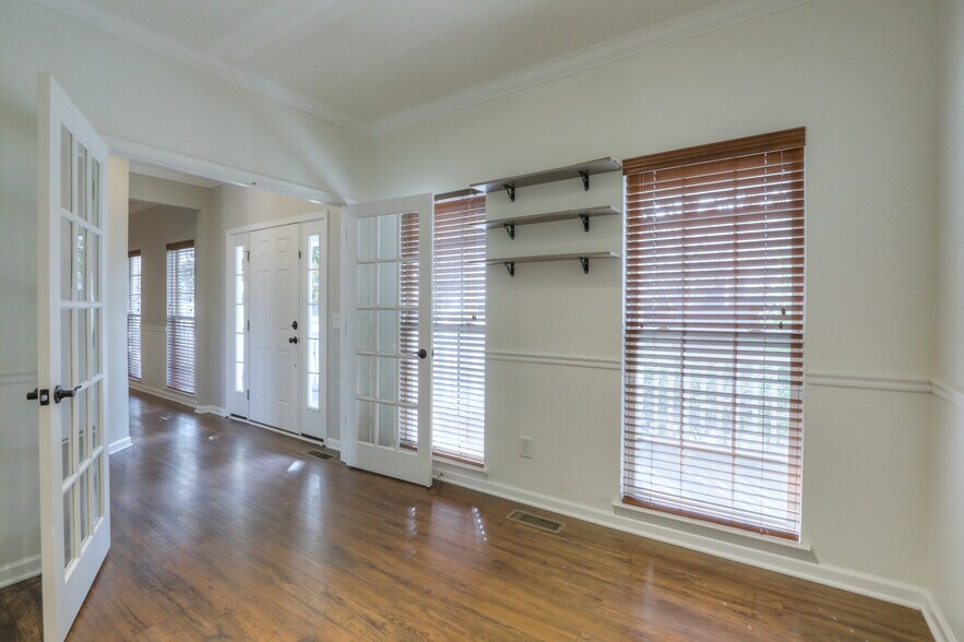 Building Photo - 7629 Leveson Way