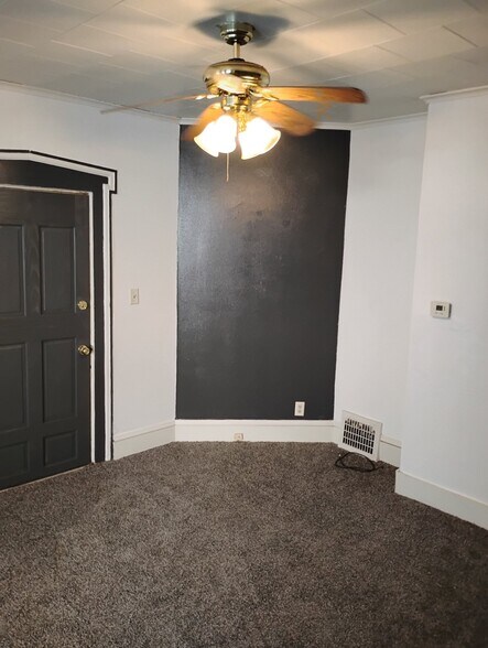 Building Photo - 171 Forest Ave