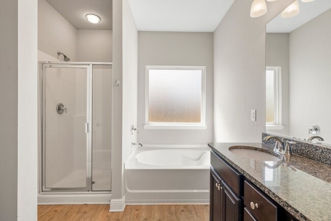 Building Photo - For Lease - Executive 3 BR/2 BA Home by No...