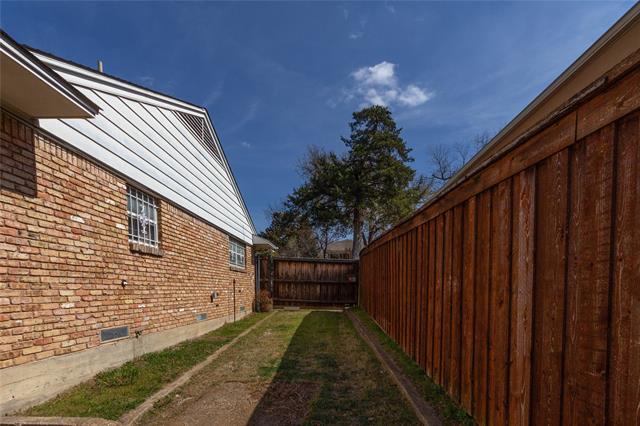 Building Photo - 3217 Cedarcroft Ln