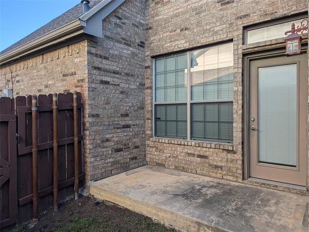 Building Photo - 305 Harvest Bend Dr