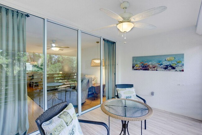 Building Photo - 285 Naples Cove Dr