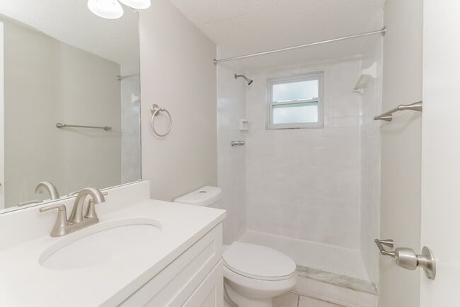 Building Photo - 9344 Wolcott Ln