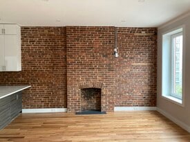 Building Photo - 166 15th St