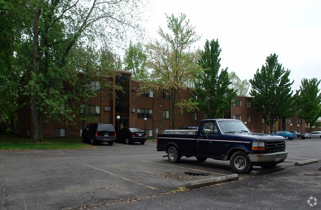 Secor Woods Apartments - Secor Woods