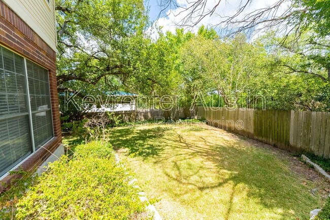 Building Photo - 7403 Rockberry Cove
