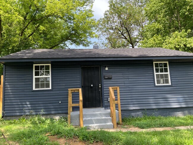 Building Photo - 2850 Montague Ave