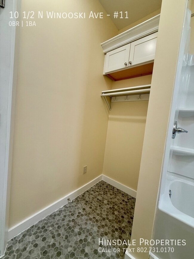 Building Photo - 10 1/2 N Winooski Ave-#11