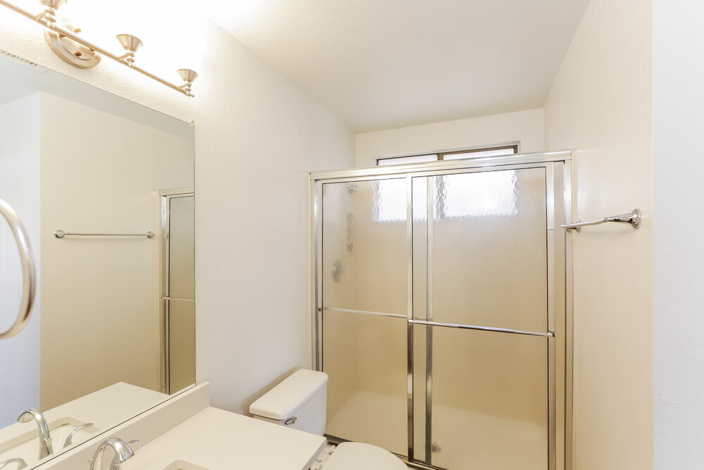 Building Photo - 11622 W Olive Dr