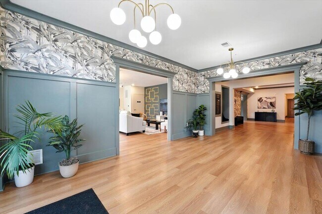 Building Photo - 440 NORTH Ave E