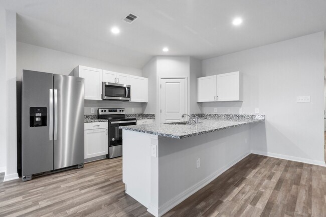 Building Photo - 102 Avalon Dr