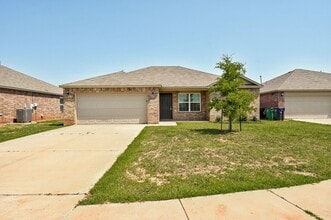 Building Photo - Gorgeous 3 Bed 2 Bath in Moore/SE OKC
