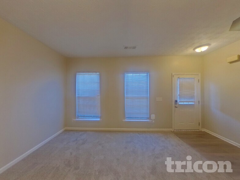 Building Photo - 3816 Shenfield Dr