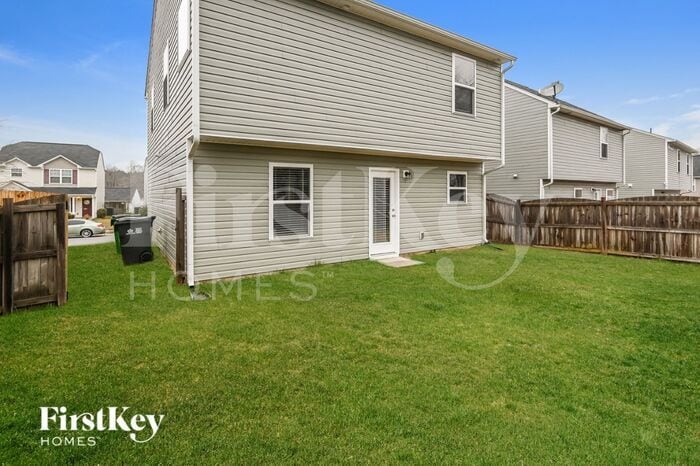 Building Photo - 5727 Natick Dr