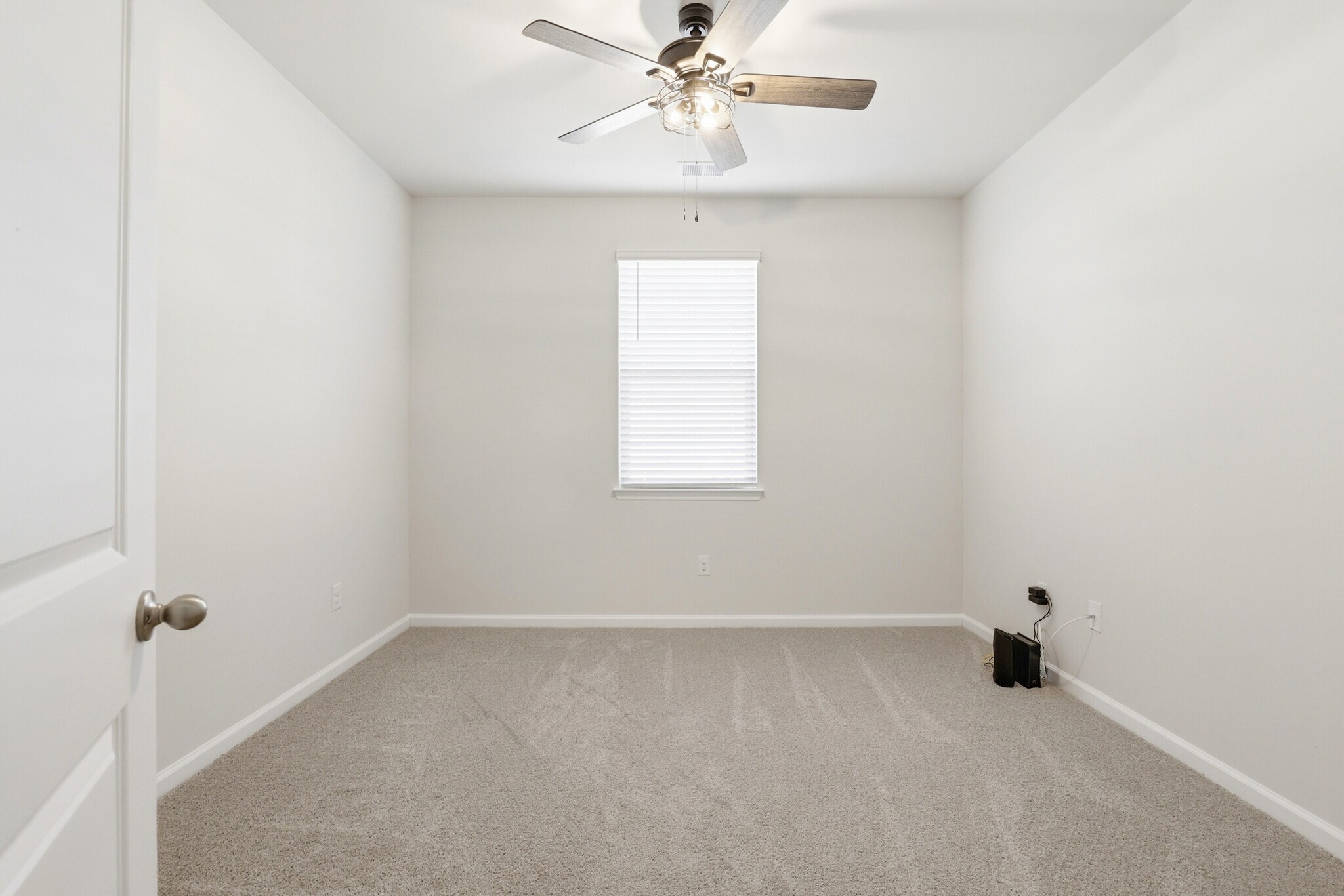 Building Photo - 115 Brooks Dr