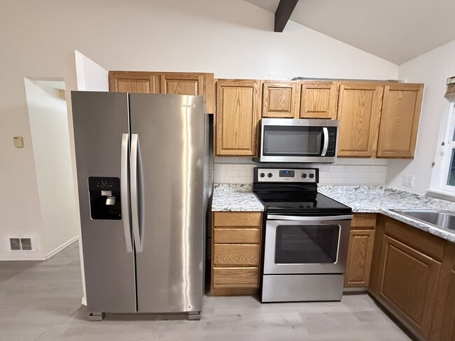 Building Photo - 10807 22nd Pl SE