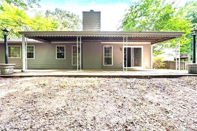 Building Photo - 11250 Ridge Hill Dr