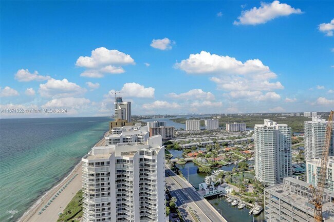 Building Photo - 16699 Collins Ave