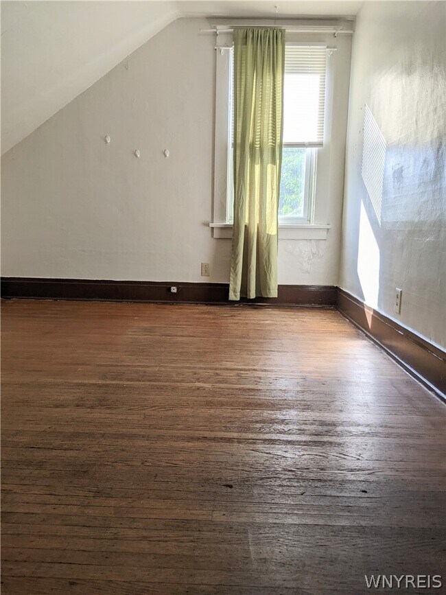 Building Photo - 4036 Bailey Ave
