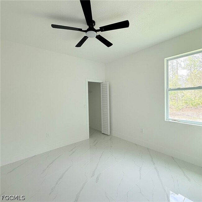 Building Photo - 208 Johns Ave