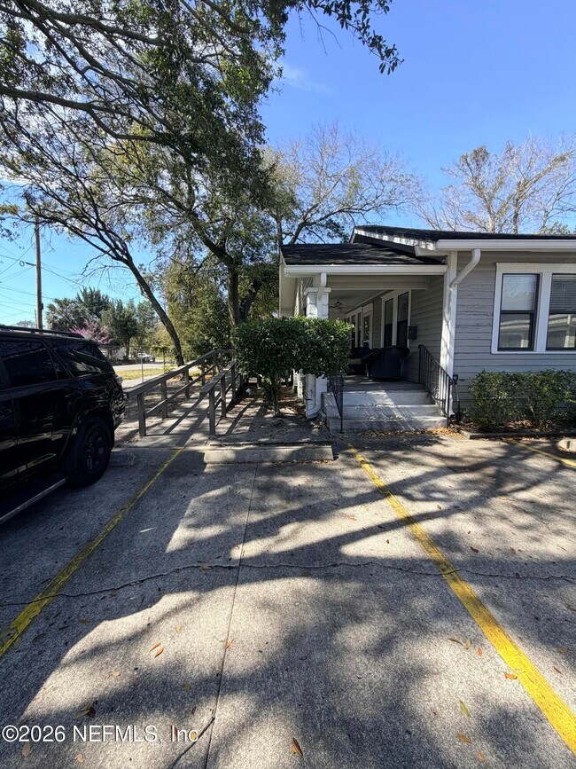 Building Photo - 2333 Gilmore St