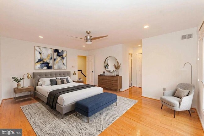 Building Photo - 10220 Baltusrol Ct
