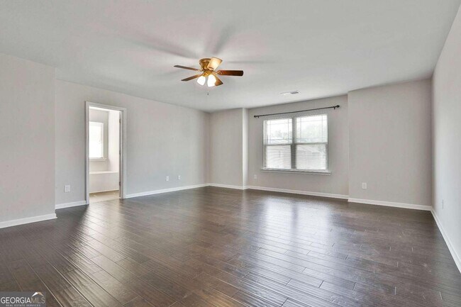 Building Photo - 240 Stillwood Dr