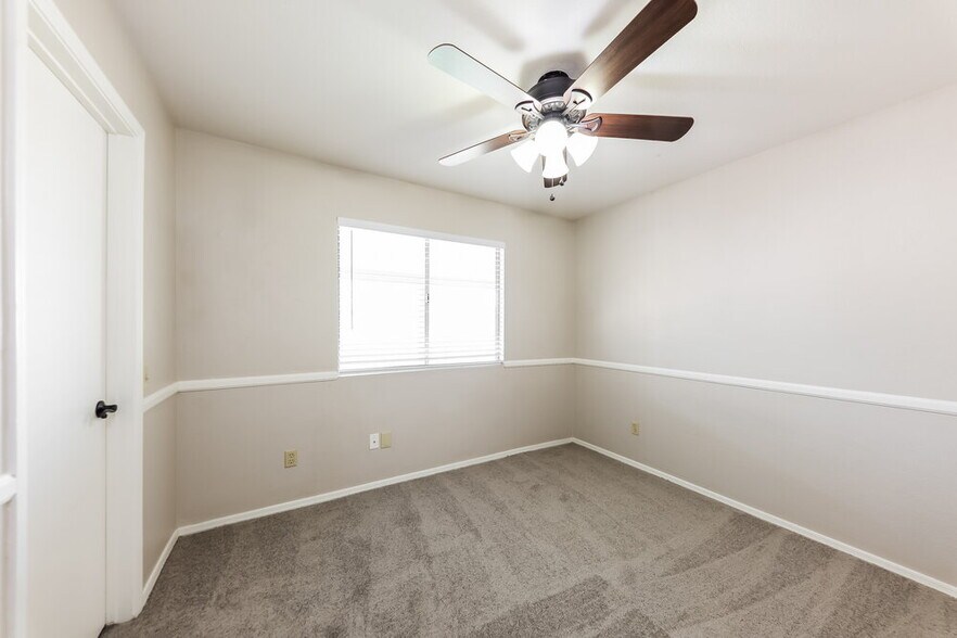 Building Photo - 20814 N 31st Dr