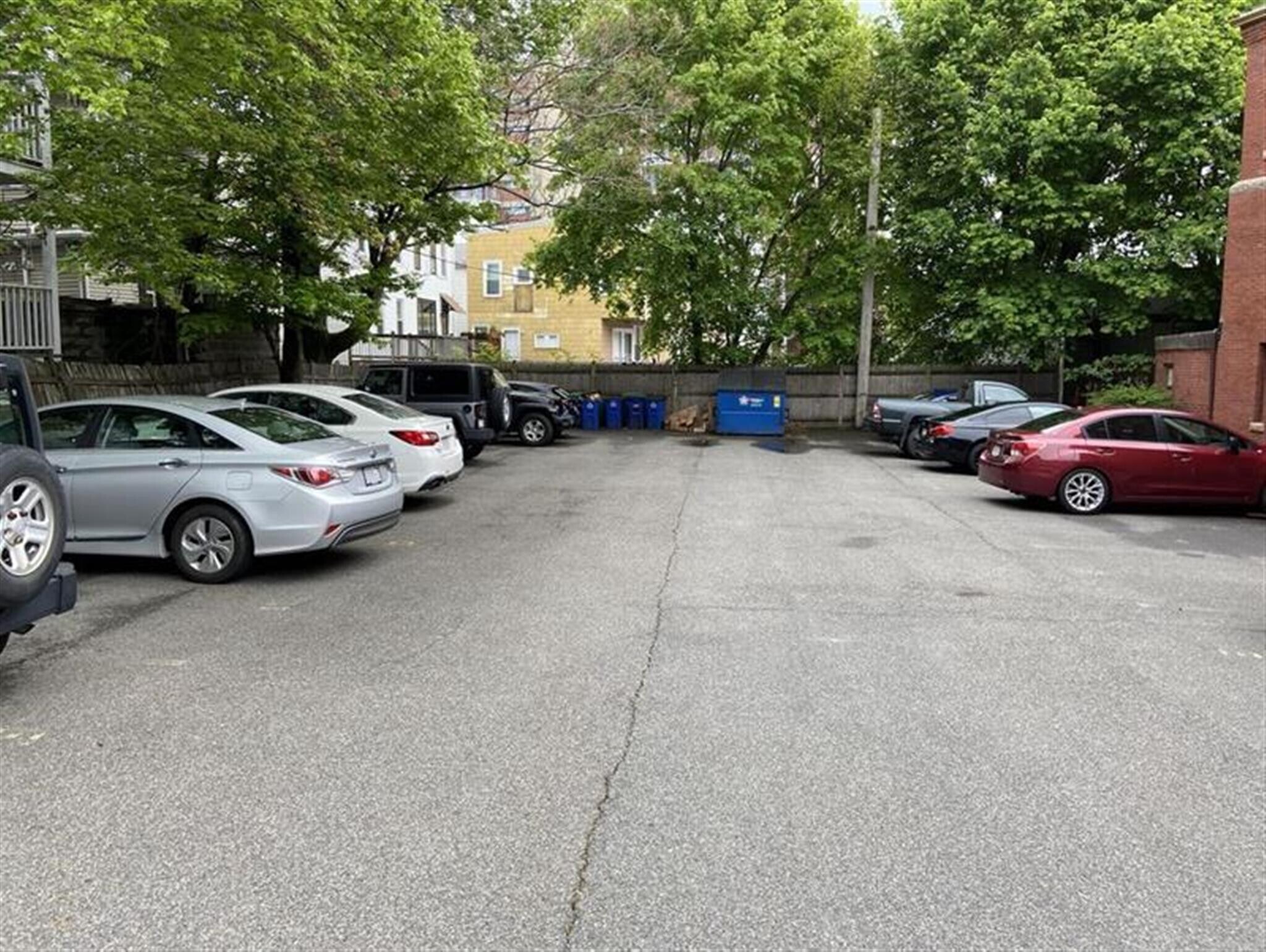 Building Photo - 25 Bow St