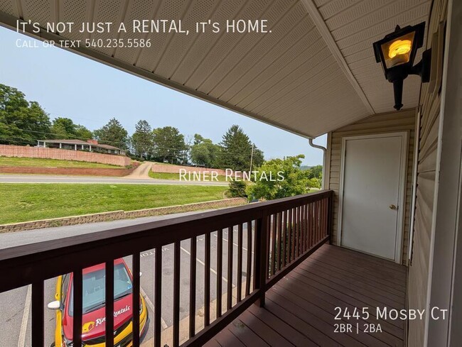 Building Photo - 2445 Mosby Ct