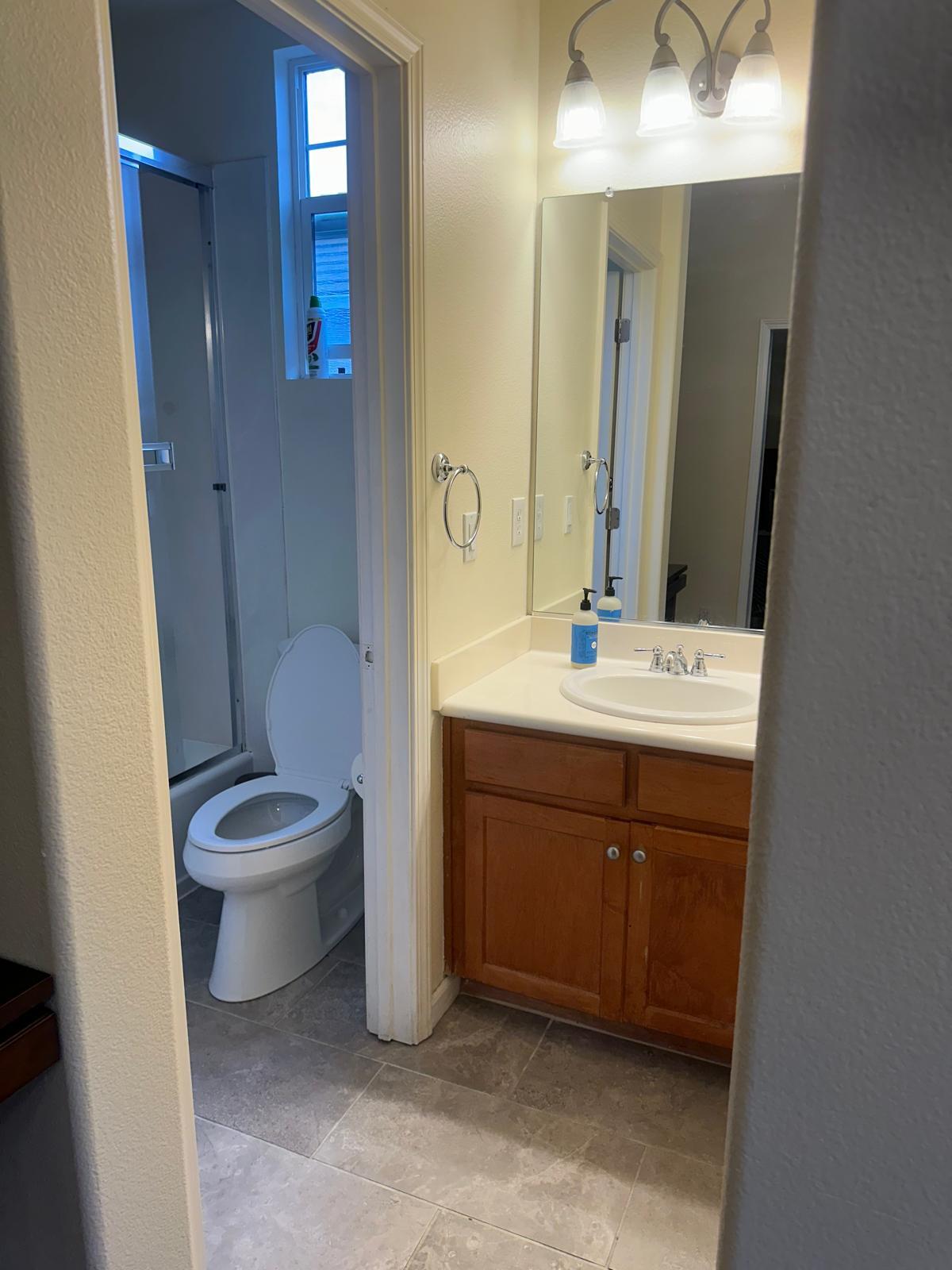 Full Bath - 1764 La Pergola Dr