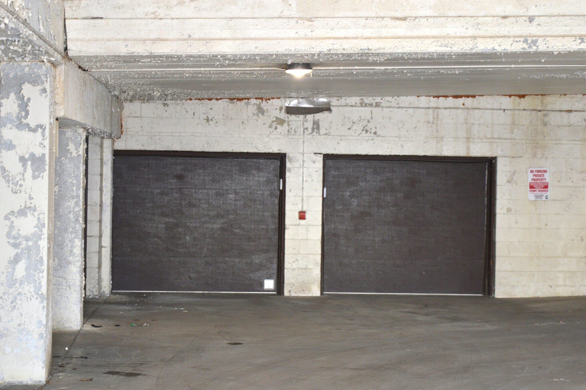 Building Photo - 328 N Allen St