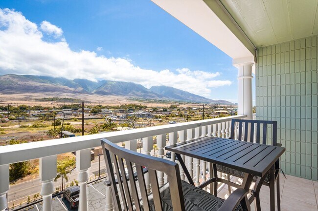 Building Photo - Lahaina Shores Furnished Studio Units Available Now!