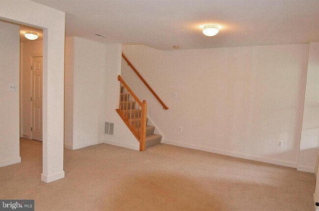 Building Photo - 14243 Glade Spring Dr