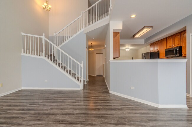 Building Photo - 1033 Key Largo Dr