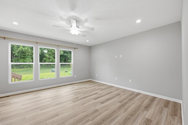 Building Photo - 5749 Shadowfair Ln