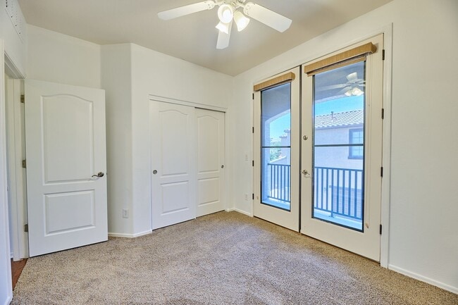 Building Photo - 2340 W Dusty Wren Dr
