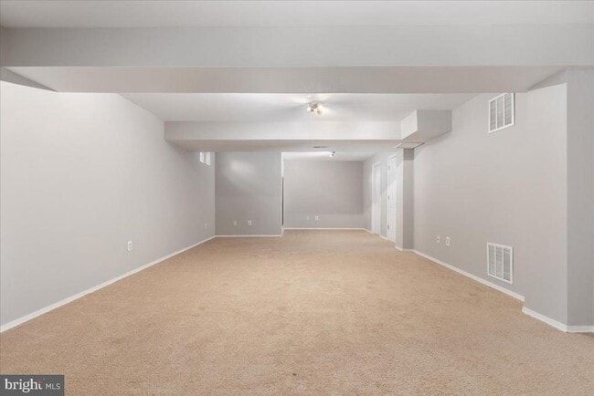 Building Photo - 18688 Potomac Station Dr