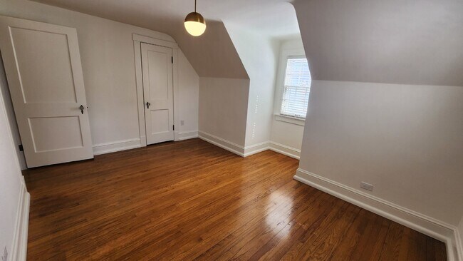 Building Photo - 1/2 Off First Month's Rent for Stunning 4-Bedroom Home with Attached Garage and Fenced Yard