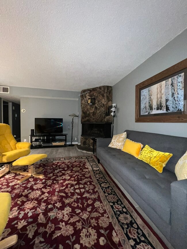 Building Photo - 1120 Herbert Ave