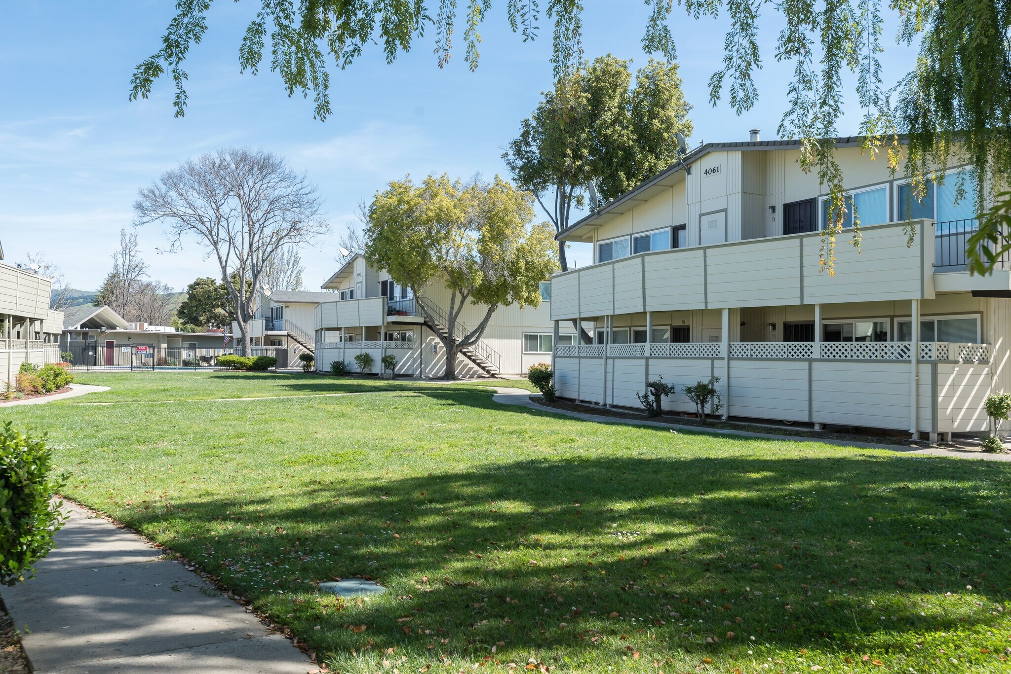 Building Photo - 4061 Park Center Ln