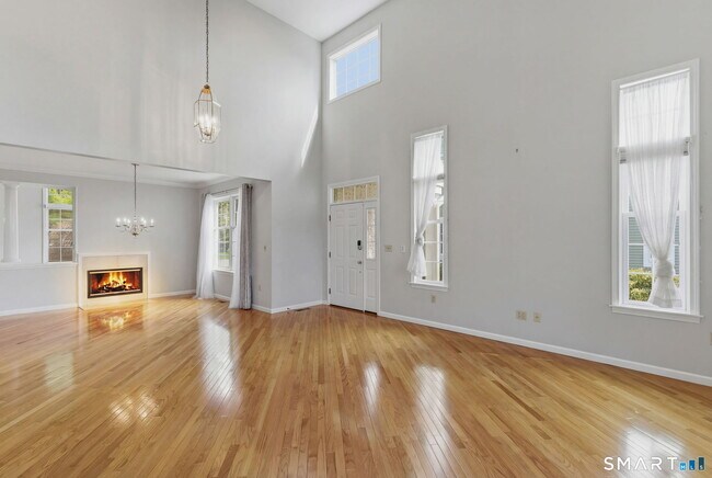 Building Photo - 5 Pierson Green