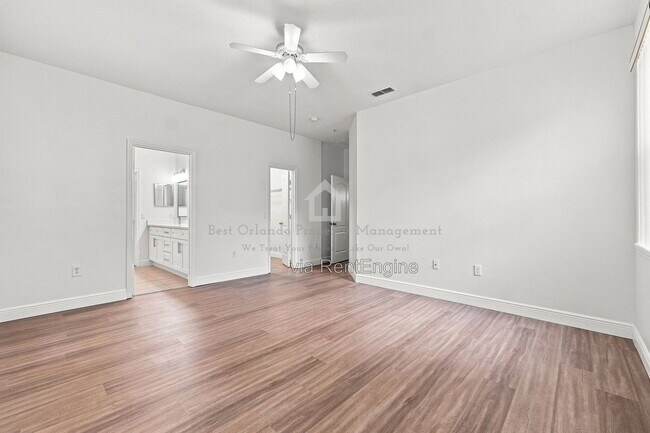 Building Photo - 10402 Eastpark Lake Dr