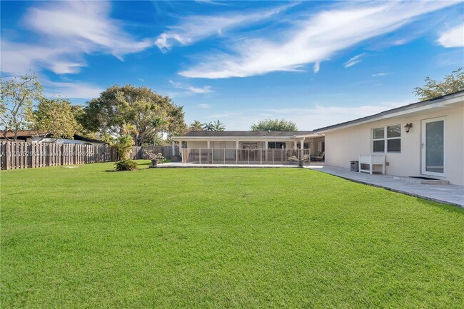 Building Photo - 11522 SW 100th Ave