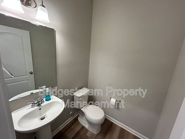 Building Photo - 1161 Elloway Pl