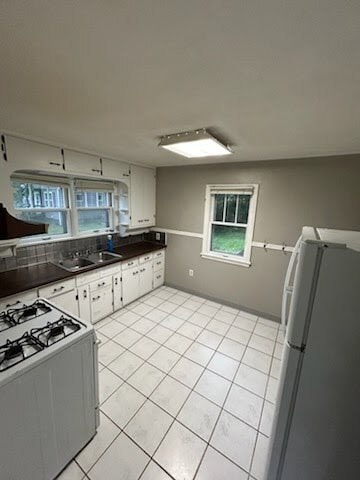 Building Photo - 52113 Clover Trail