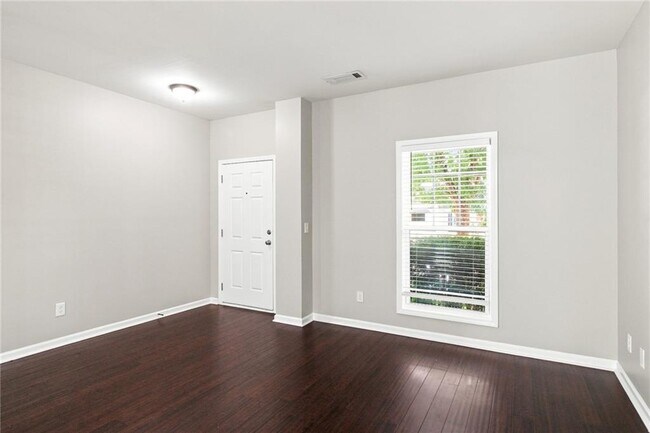 Building Photo - 3847 Lake Sanctuary Way